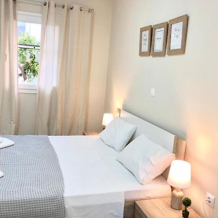 Konstantinos Apartments Парікія Екстер'єр фото
