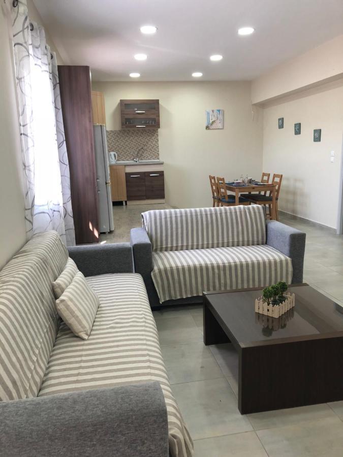 Konstantinos Apartments Парікія Екстер'єр фото