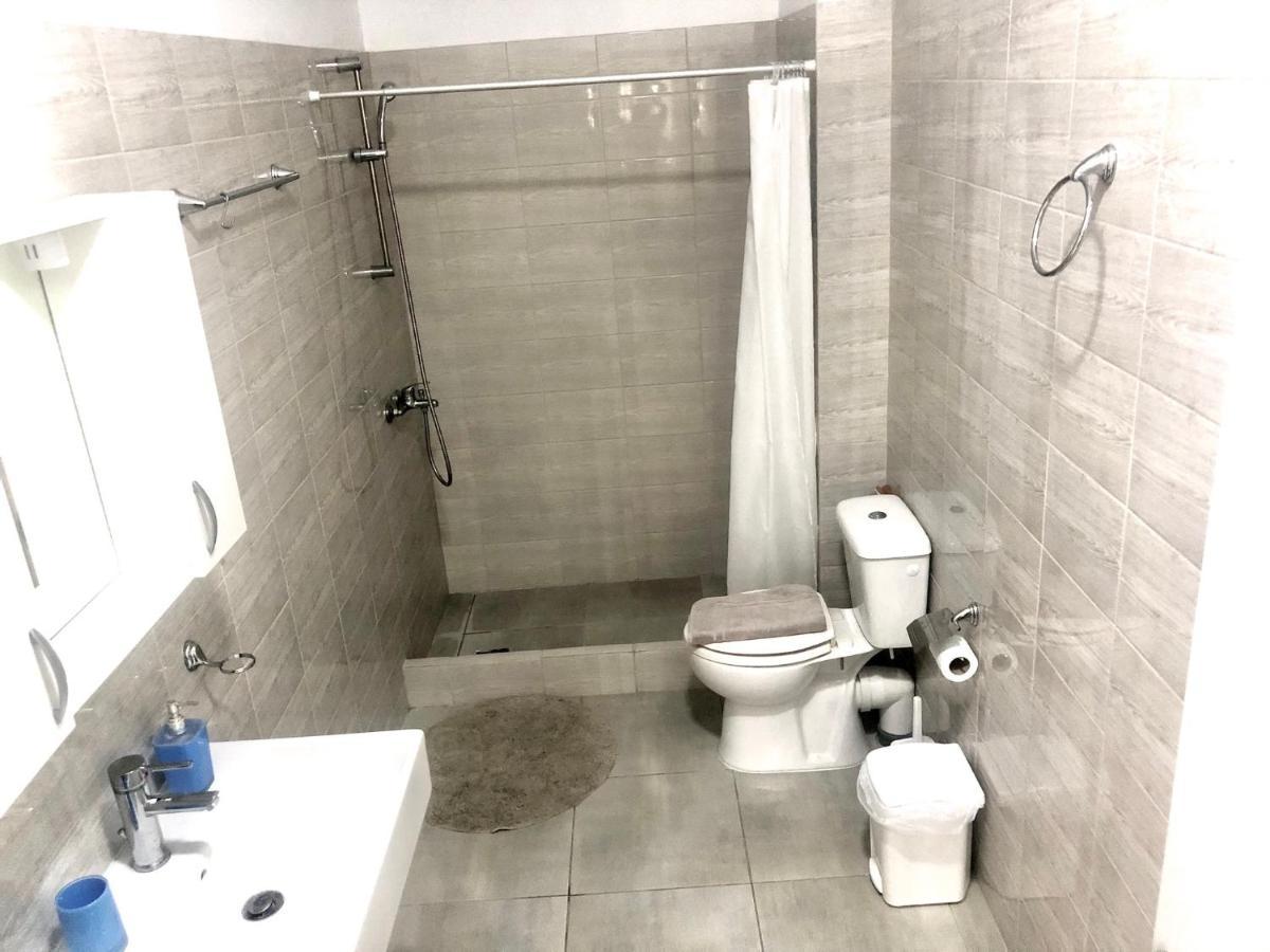 Konstantinos Apartments Парікія Екстер'єр фото